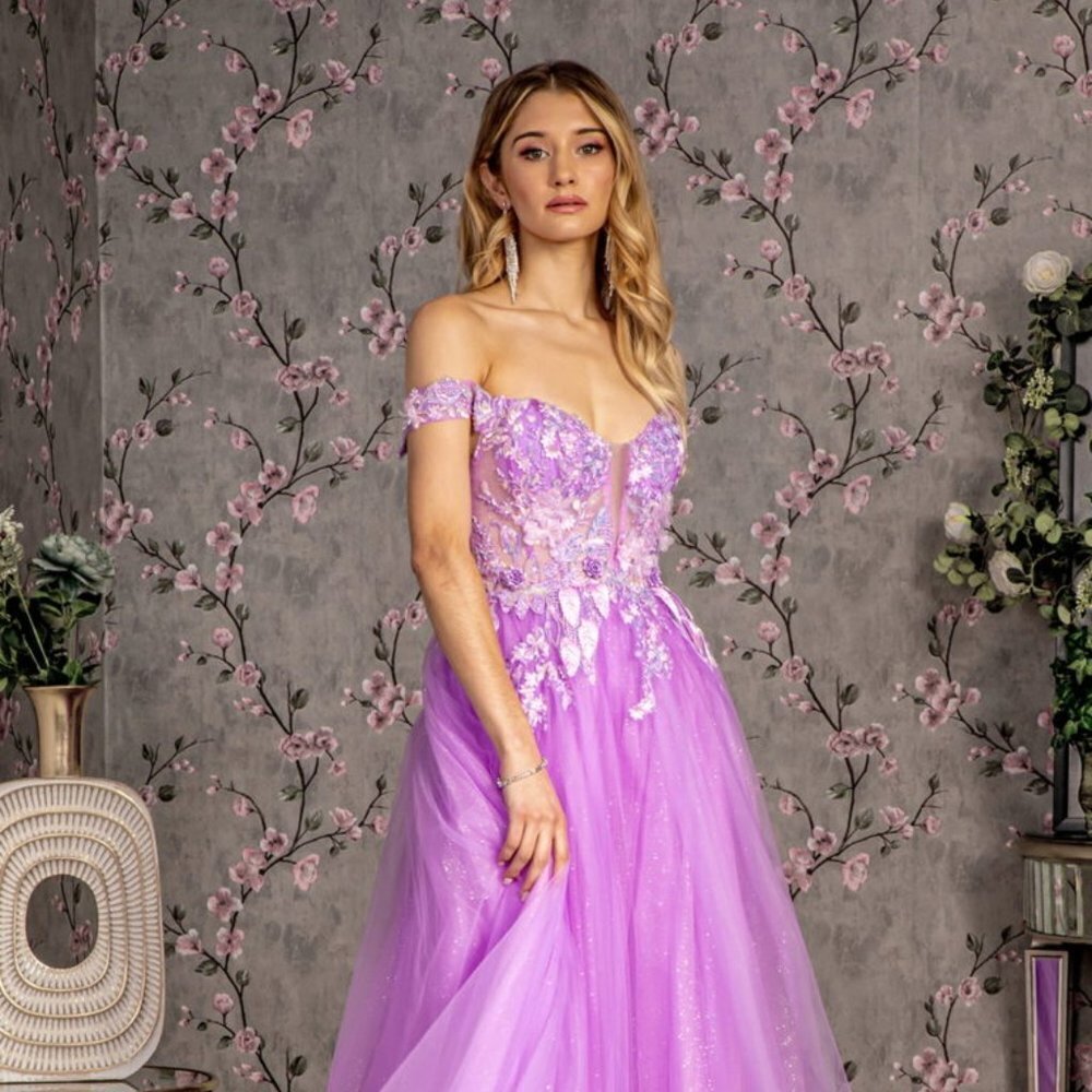NEW FORMAL A-LINE SLEEVLEESS OFF THE SHOULDER DRESS WITH FLORAL APPLQIUE GL3443